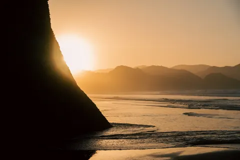 Meeresklippe 4K Hintergrundbild · ocean · 3840×2560