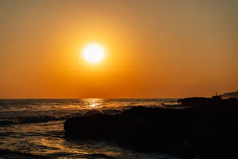 Meeresklippe 4K Hintergrundbild · ocean · 3840×2560