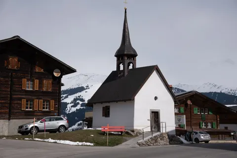 Alpine Village 4K Wallpaper · travel · 3840×2560