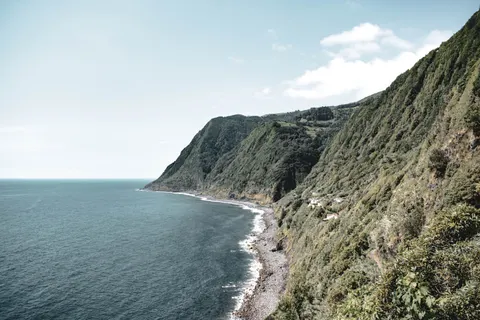 海岛航拍 4K壁纸 · ocean · 3840×2560