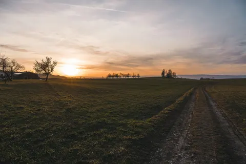 Countryside Field 4K Wallpaper · nature · 3840×2560