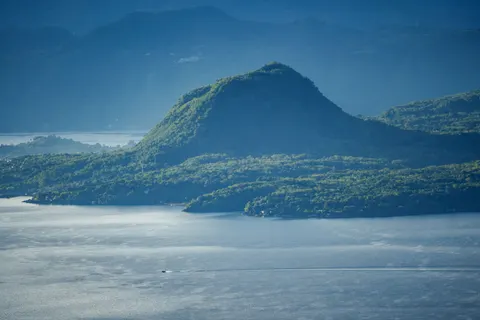 Fond d'écran Île vue aérienne 4K · ocean · 3840×2560