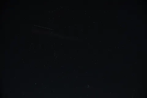 繁星夜空 4K壁纸 · space · 3840×2560