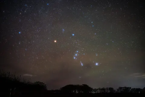 خلفية سماء مرصعة بالنجوم بدقة 4K · space · 3840×2560