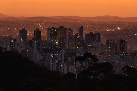 City Skyline at Night 4K Wallpaper · city · 3840×2560