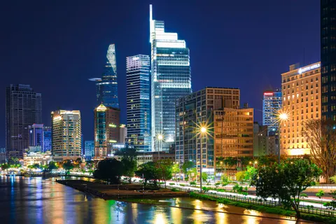 City Skyline at Night 4K Wallpaper · city · 3840×2560