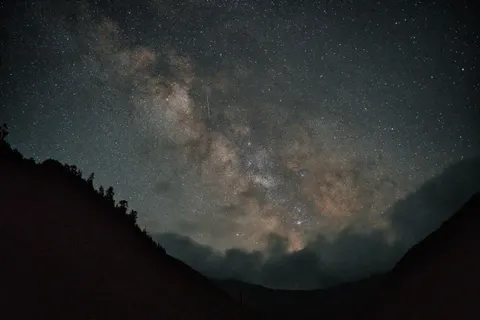والپیپر کهکشان راه شیری با کیفیت 4K · space · 3840×2560