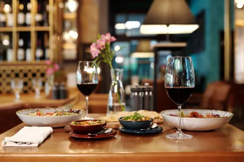 Table Still Life 4K Wallpaper · food · 3840×2560