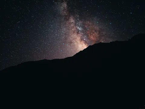 银河 4K壁纸 · space · 3840×2888