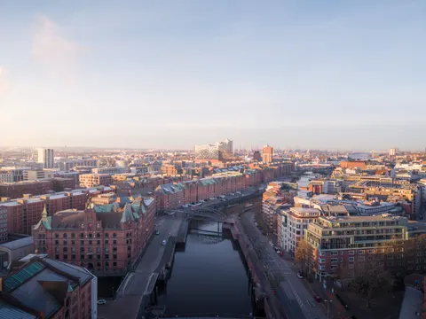 خلفية المدينة من الجو بدقة 4K · city · 3840×2880