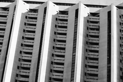 خلفية ناطحة سحاب بدقة 4K · city · 3840×2560