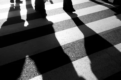 Monochrome Street 4K Wallpaper · city · 3840×2560