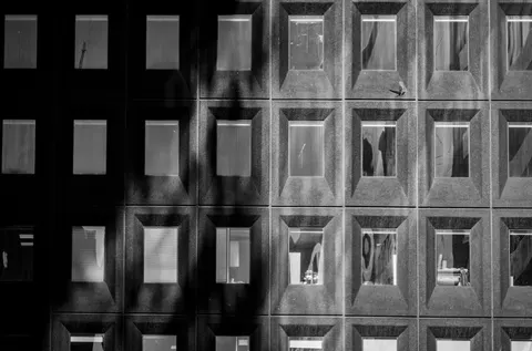 Monochrome Street 4K Wallpaper · city · 3840×2540