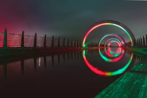 Fondo de pantalla Puente de ciudad 4K · city · 3840×2560