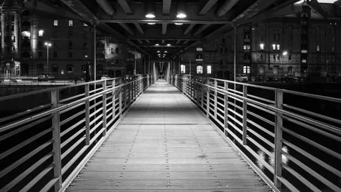 Stadtbrücke 4K Hintergrundbild · city · 3840×2160