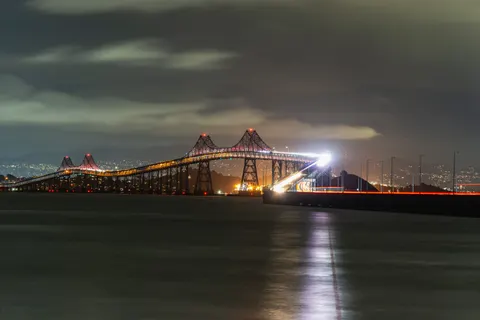 City Bridge 4K Wallpaper · city · 3840×2560