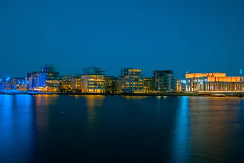 City Bridge 4K Wallpaper · city · 3840×2560