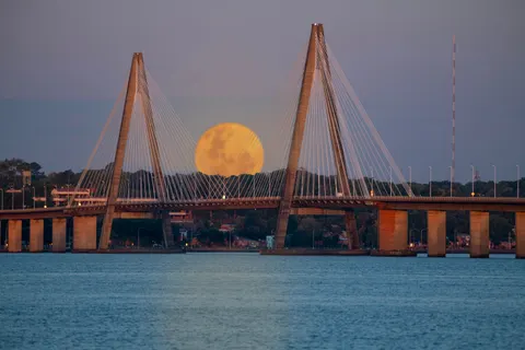 City Bridge 4K Wallpaper · city · 3840×2560