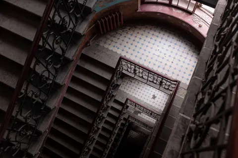 Wendeltreppe 4K Hintergrundbild · architecture · 3840×2560