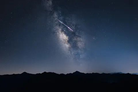 银河 4K壁纸 · space · 3840×2562
