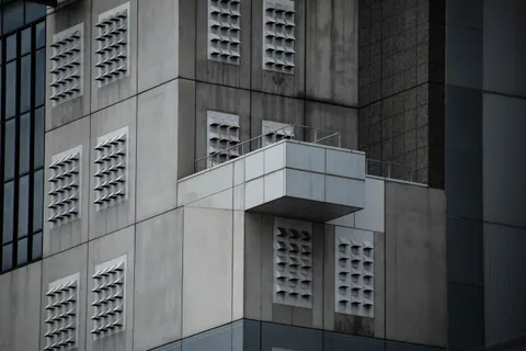 Minimal Architecture 4K Wallpaper · architecture · 3840×2560