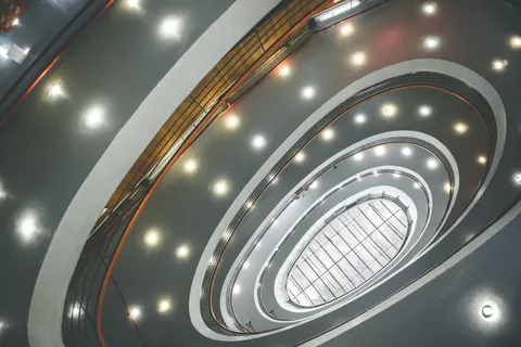 Spiral Staircase 4K Wallpaper · architecture · 3840×2560