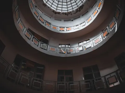 Spiral Staircase 4K Wallpaper · architecture · 3840×2880