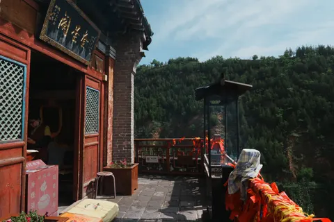 고대 사원 4K 배경화면 · architecture · 3840×2560