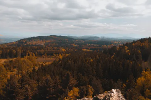 शरद ऋतु के पहाड़ 4K वॉलपेपर · autumn · 3840×2560