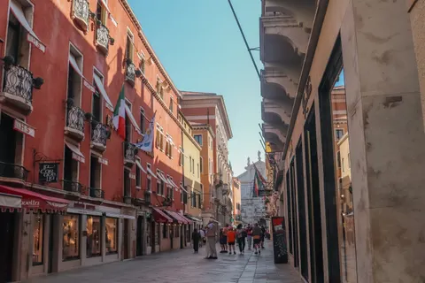 Old Town Street 4K Wallpaper · architecture · 3840×2560