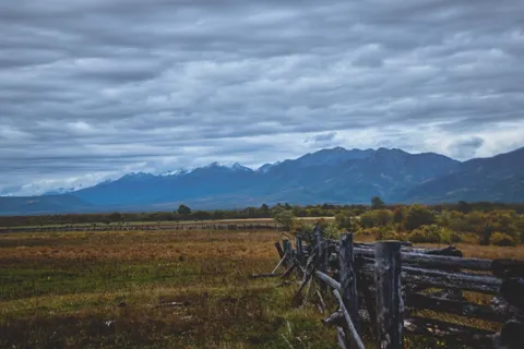 Autumn Mountains 4K Wallpaper · autumn · 3840×2560