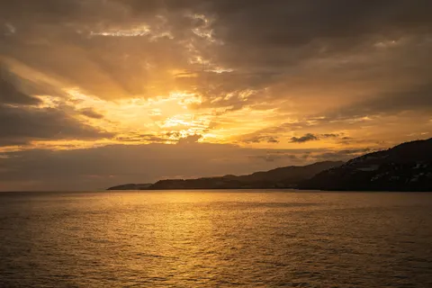 सुनहरा सूर्यास्त 4K वॉलपेपर · sunset · 3840×2563