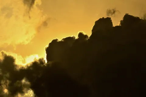 Fondo de pantalla Atardecer dorado 4K · sunset · 3840×2553
