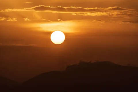 والپیپر غروب طلایی با کیفیت 4K · sunset · 3840×2563
