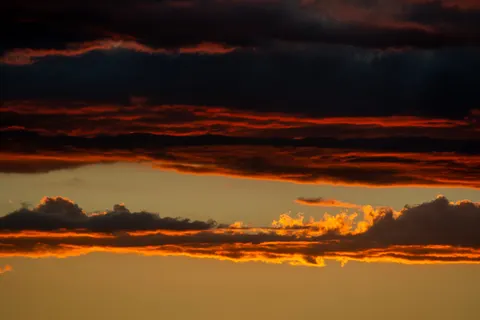 والپیپر غروب طلایی با کیفیت 4K · sunset · 3840×2560