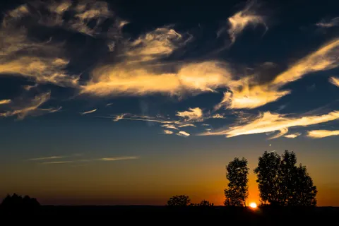 والپیپر غروب طلایی با کیفیت 4K · sunset · 3840×2560