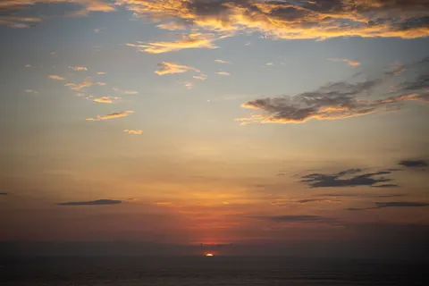 Fondo de pantalla Horizonte al Atardecer 4K · sunset · 3840×2560