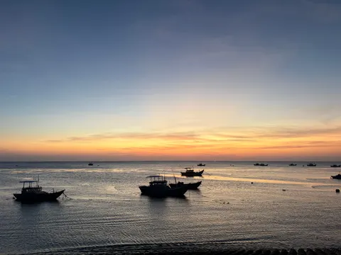 والپیپر افق غروب با کیفیت 4K · sunset · 3840×2880