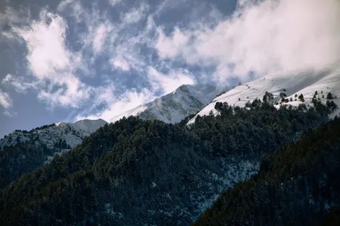 Snowy Mountain Peak 4K Wallpaper · mountains · 3840×2560