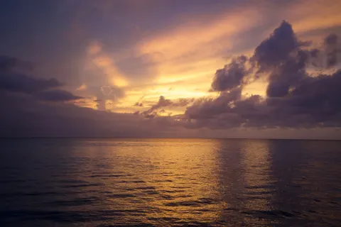 Fondo de pantalla Horizonte al Atardecer 4K · sunset · 3840×2560