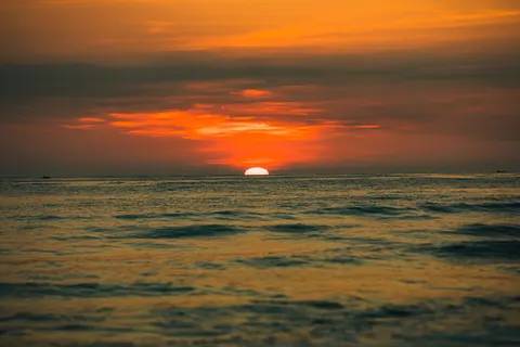 Fondo de pantalla Horizonte al Atardecer 4K · sunset · 3840×2560