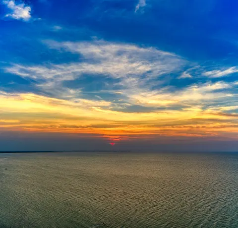 والپیپر افق غروب با کیفیت 4K · sunset · 3840×3679
