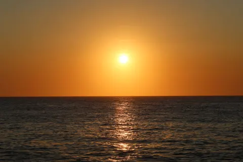 夕焼けの地平線 4K壁紙 · sunset · 3840×2561