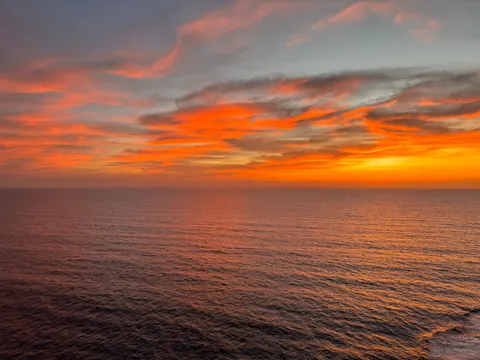 Fondo de pantalla Horizonte al Atardecer 4K · sunset · 3840×2880