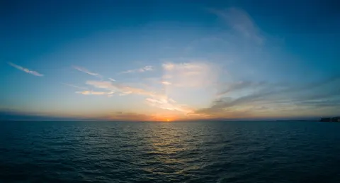 والپیپر افق غروب با کیفیت 4K · sunset · 3840×2064