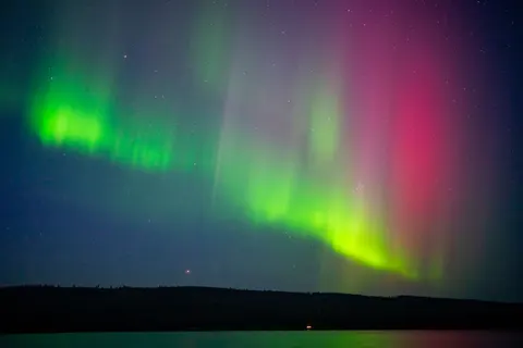 Fondo de pantalla Luces del Norte 4K · space · 3840×2560