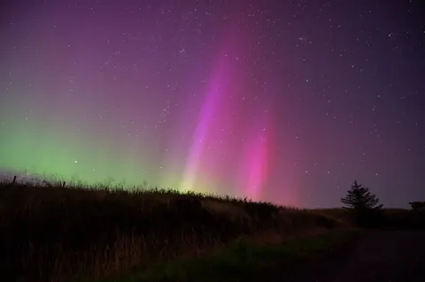 Northern Lights 4K Wallpaper · space · 3840×2555