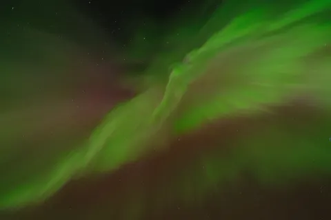 Fondo de pantalla Luces del Norte 4K · space · 3840×2560