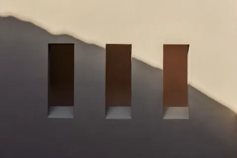 Window Light 4K Wallpaper · minimal · 3840×2560