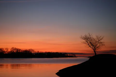 Tapeta Sylwetka o Zachodzie Słońca 4K · sunset · 3840×2561